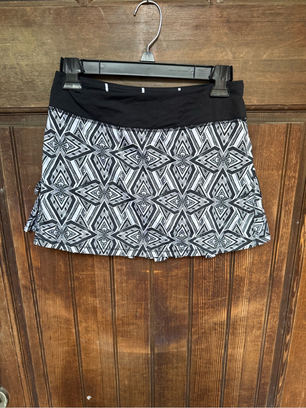 ivivva Girls Black/White Geometric Skort, Size 14, Drawstring Zipper Pocket